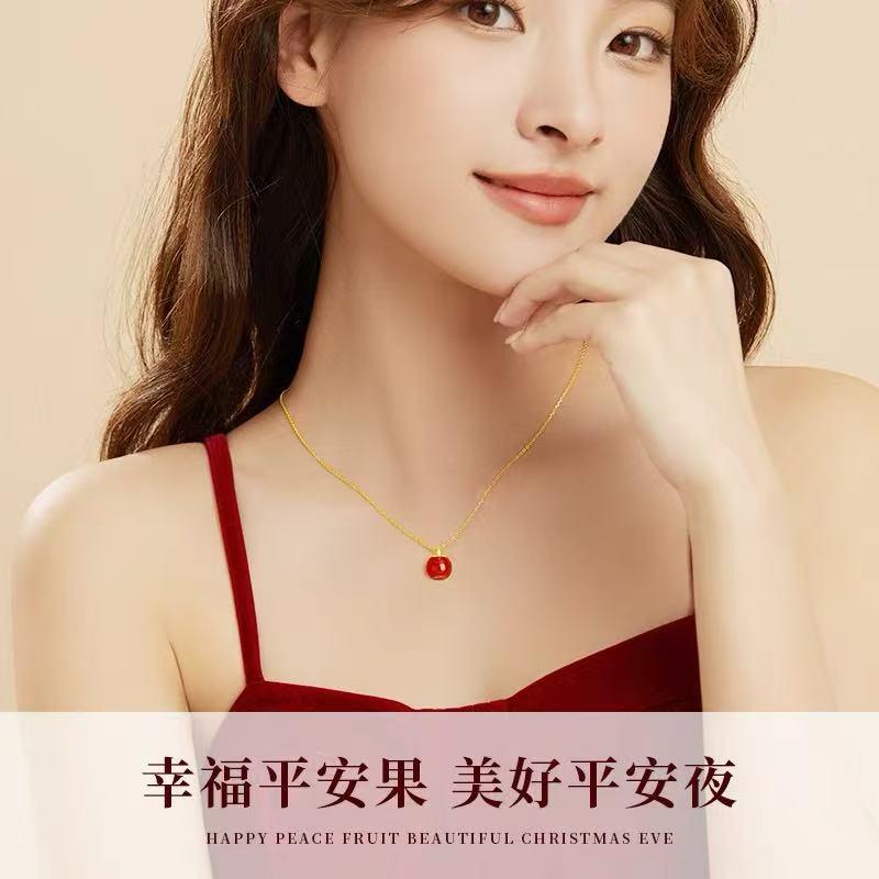 AU750苹果吊坠18K金吊坠女2026新款